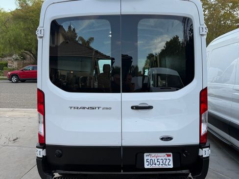 Used 2019 Ford Transit 250 148 Medium Roof image 15