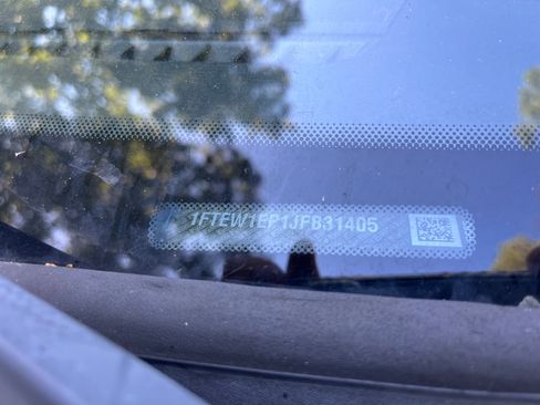 Used 2018 Ford F150 XLT image 8