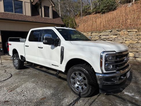 Used 2024 Ford F350 King Ranch w/ Chrome Package image 8