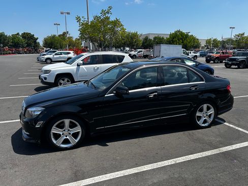 Used 2011 Mercedes-Benz C 300 Sedan image 5