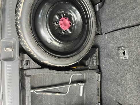 Used 2004 Scion xB FWD image 17