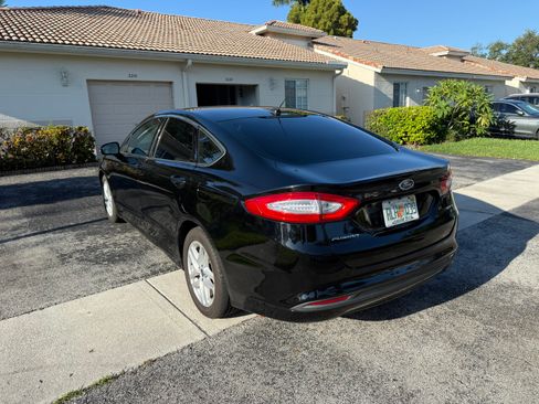Used 2016 Ford Fusion SE w/ Equipment Group 202A image 5