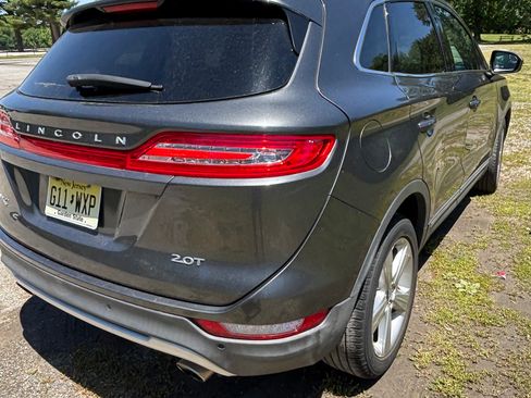 Used 2018 Lincoln MKC Premiere FWD image 4