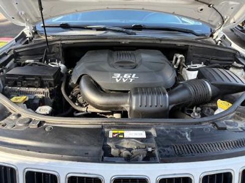 Used 2014 Jeep Grand Cherokee Laredo w/ Quick Order Package 23E image 9