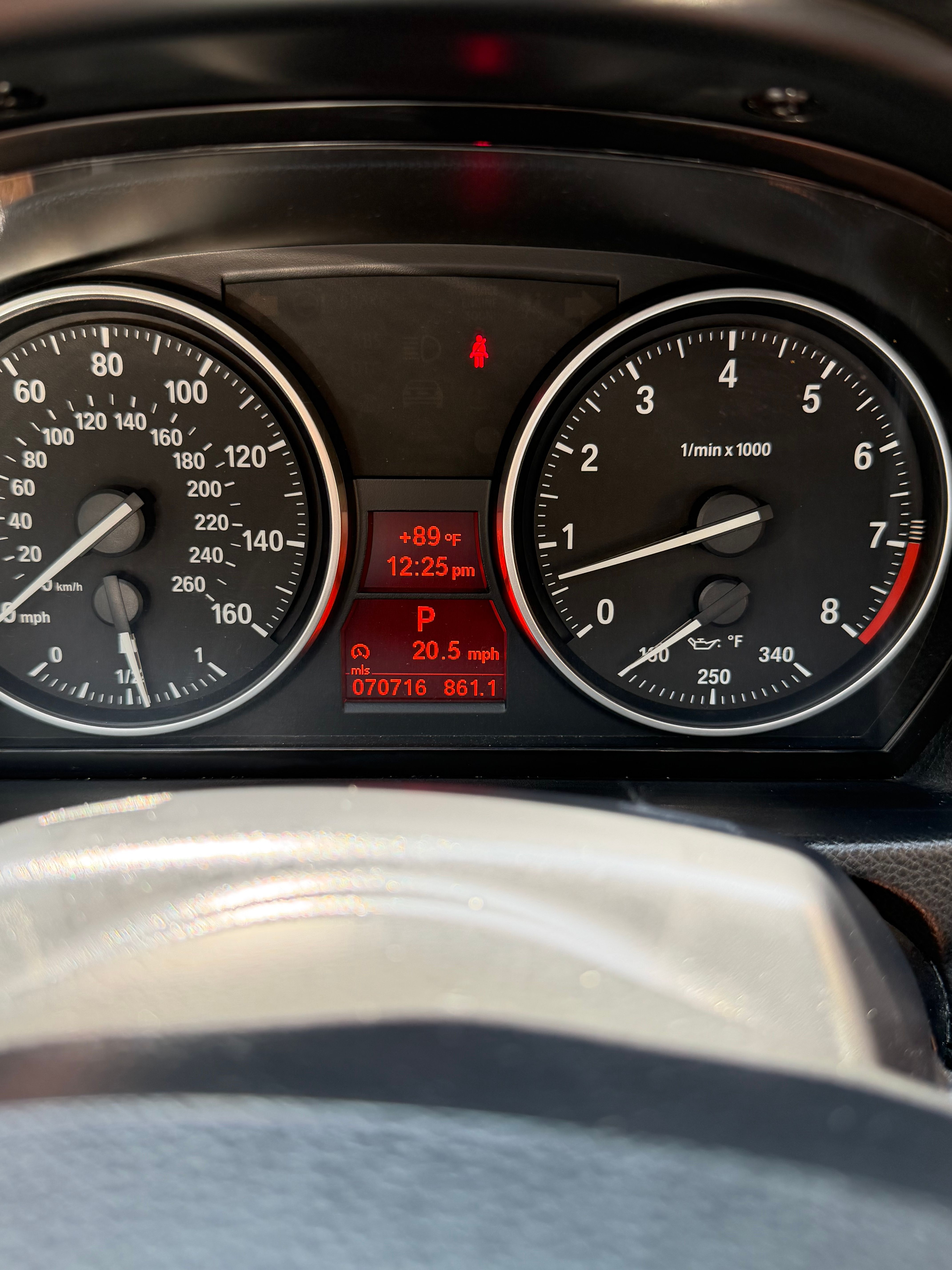Used 2009 BMW 335i Convertible RWD image 2