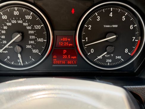 Used 2009 BMW 335i Convertible RWD image 2