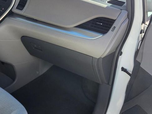 Used 2015 Toyota Sienna LE image 13