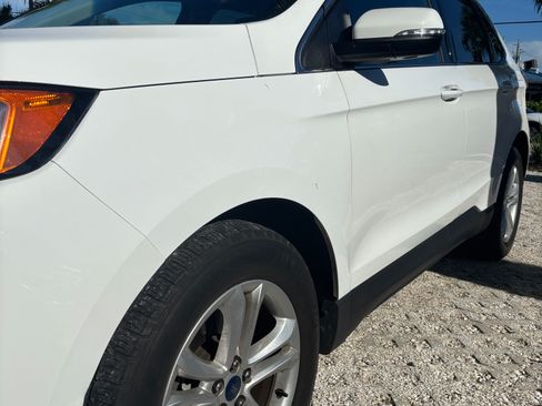 Used 2020 Ford Edge SEL w/ Cold Weather Package image 2