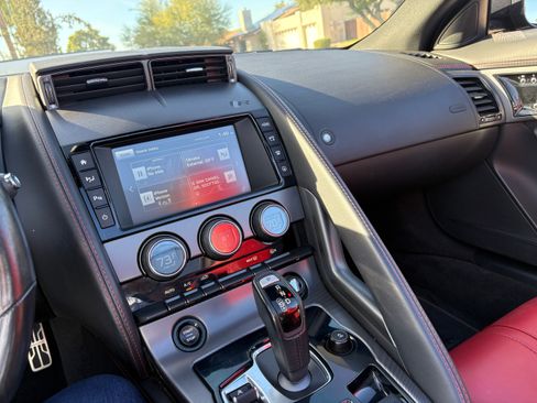 Used 2017 Jaguar F-TYPE R image 14