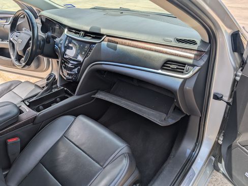 Used 2019 Cadillac XTS Luxury image 14