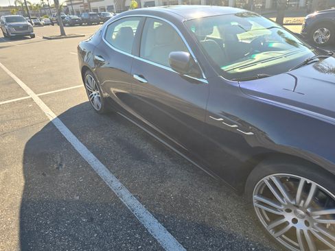 Used 2015 Maserati Ghibli Sedan 4D image 5