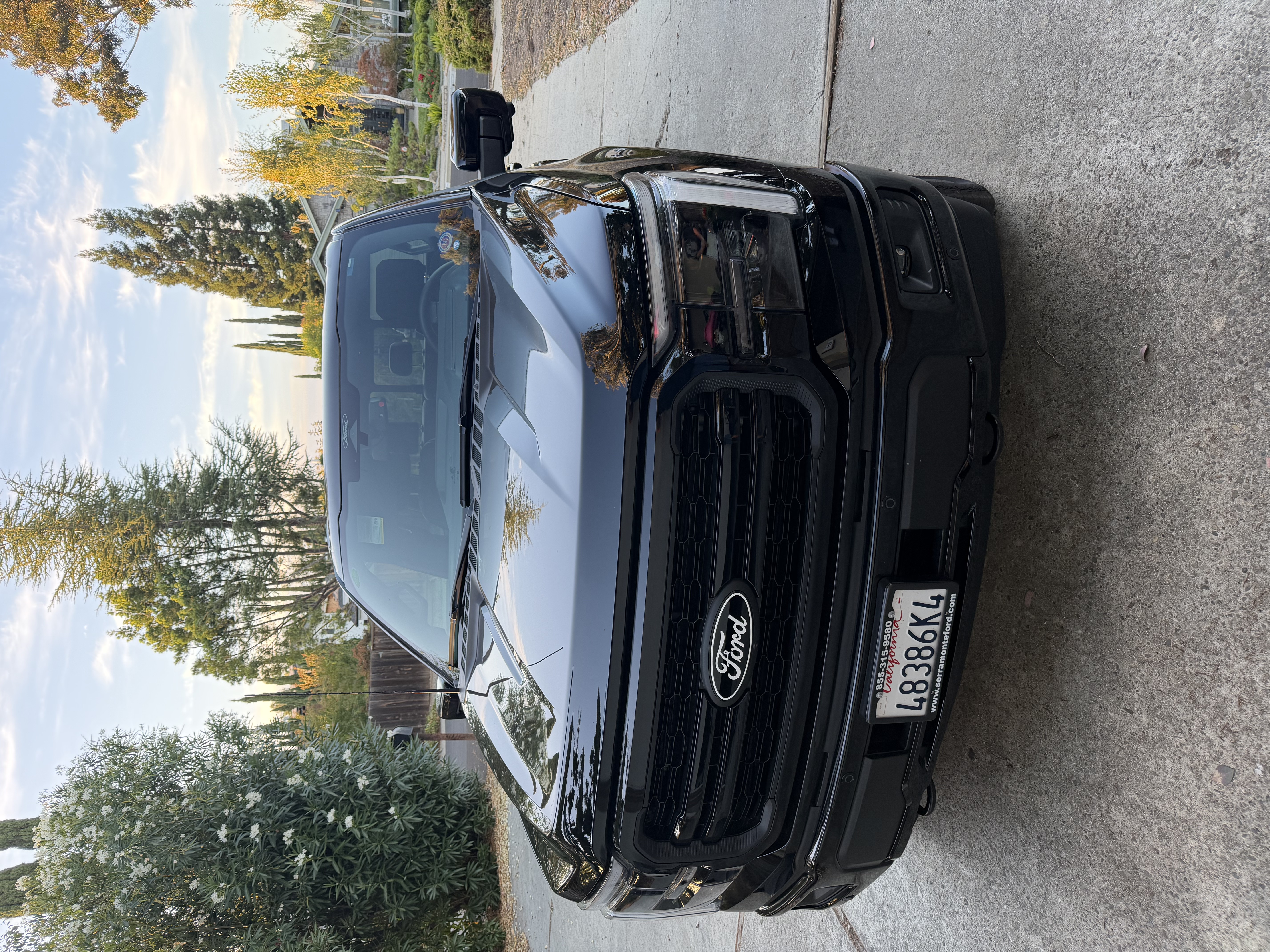 Used 2025 Ford F150 Lariat w/ Equipment Group 502A High AWD/4WD image 2