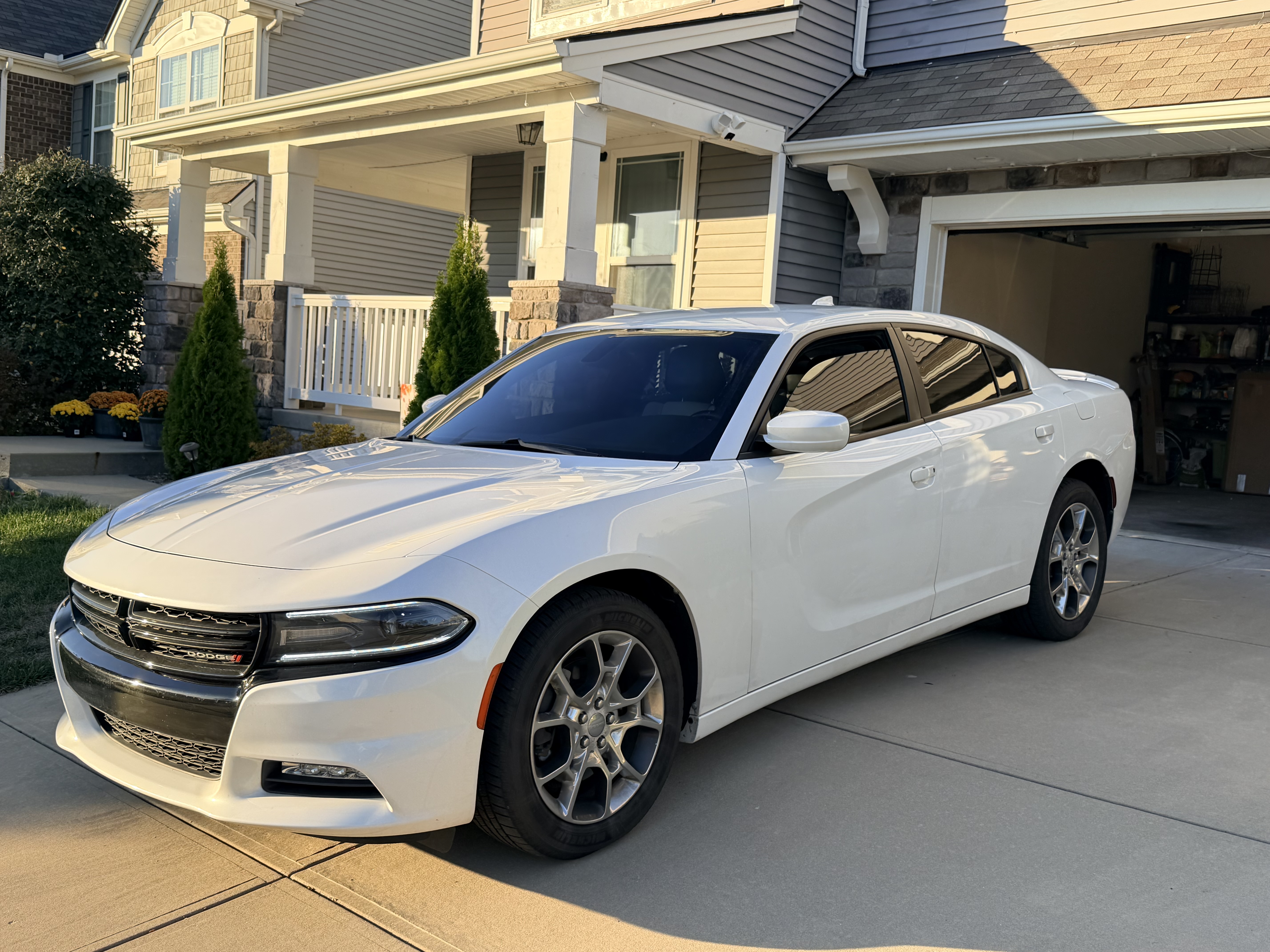 Used 2015 Dodge Charger SXT w/ AWD Plus Group image 1
