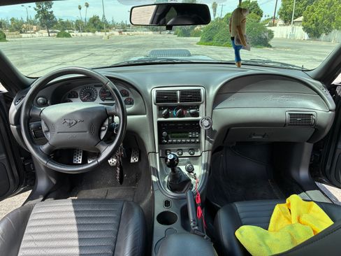 Used 2004 Ford Mustang Mach 1 RWD image 18