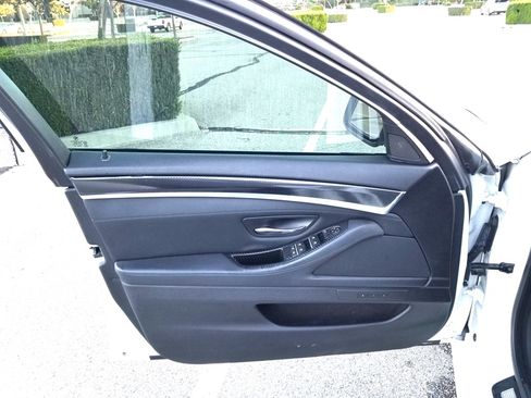 Used 2011 BMW 535i Sedan image 21