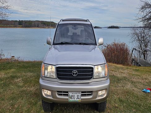 Used 2000 Toyota Land Cruiser image 1