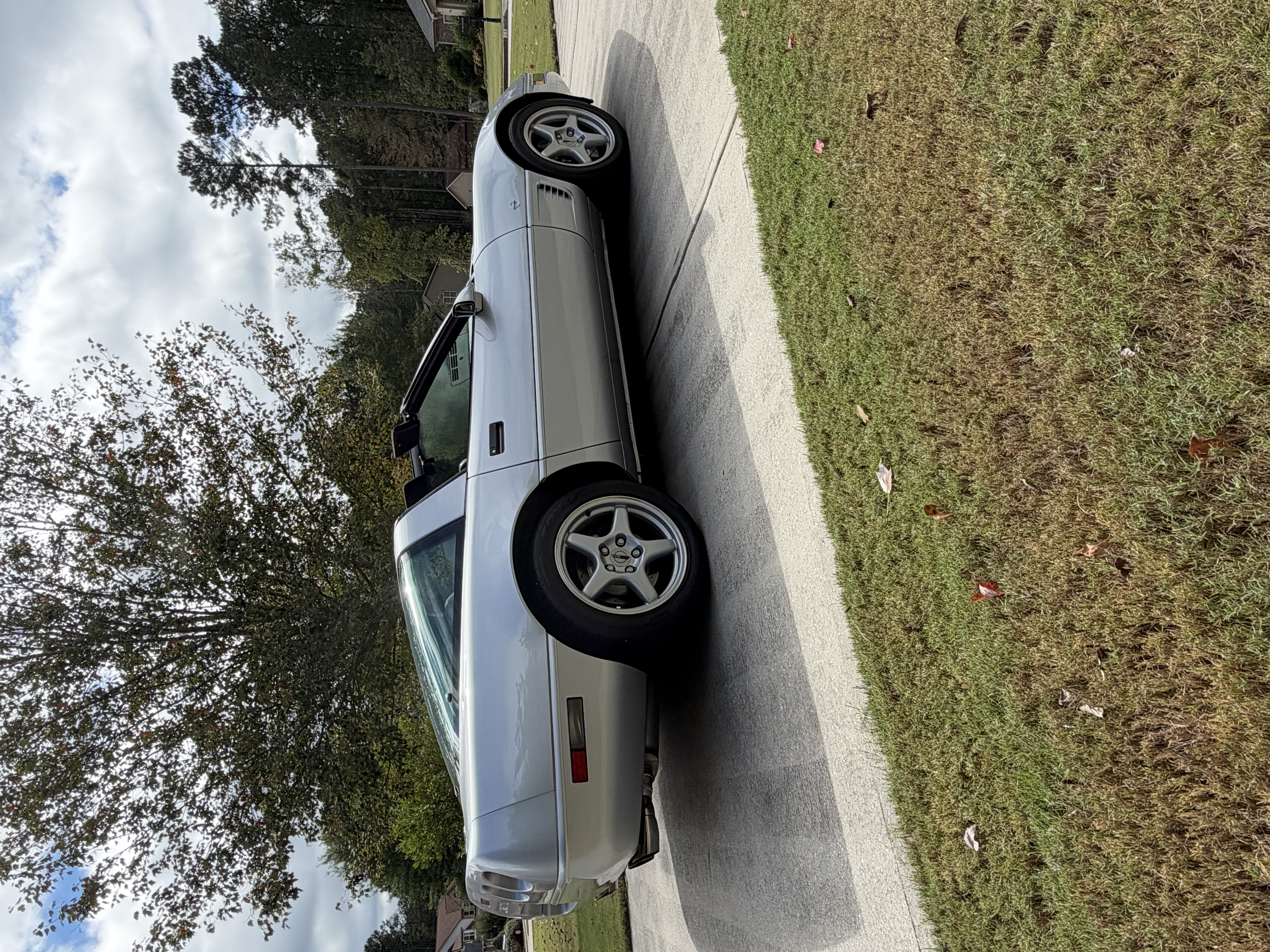 Used 1996 Chevrolet Corvette Coupe RWD image 4