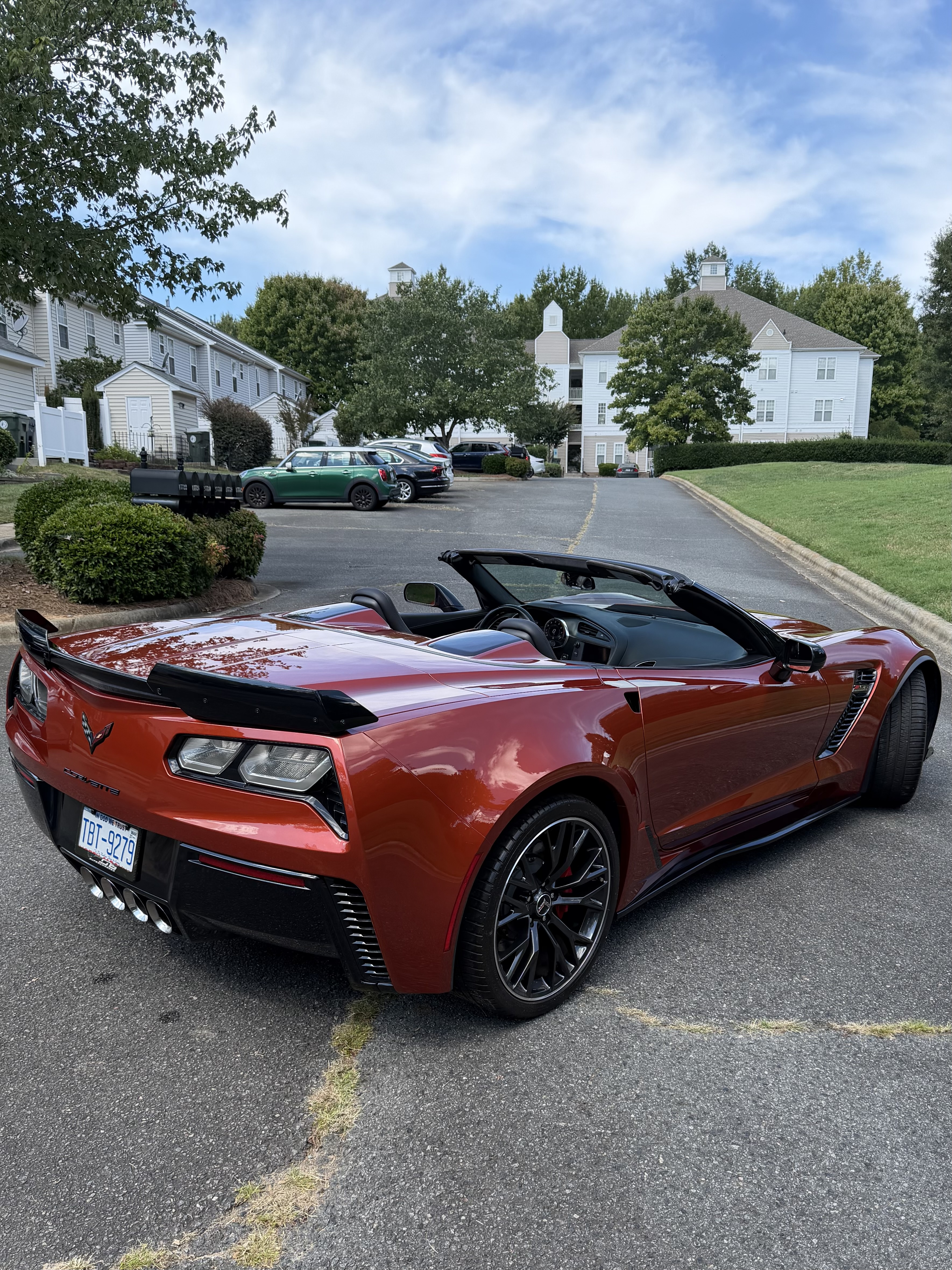 Used 2015 Chevrolet Corvette Z06 w/ 3LZ Preferred Equipment Group RWD image 5