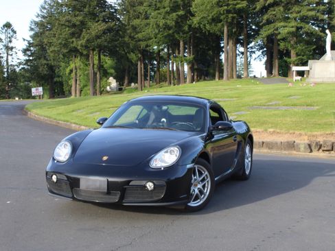 Used 2007 Porsche Cayman RWD image 2