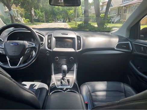 Used 2015 Ford Edge SEL w/ Equipment Group 201A FWD image 10