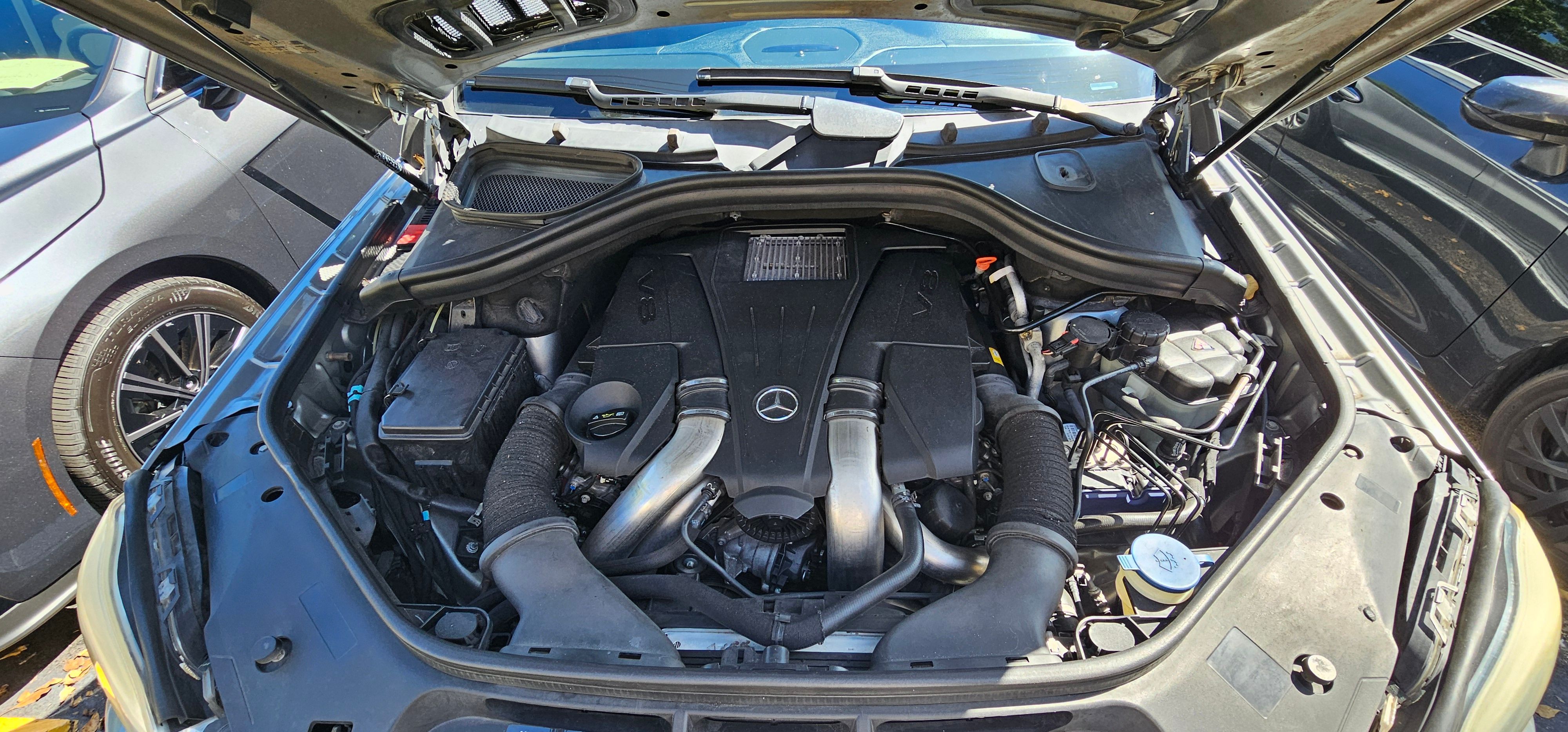 Used 2014 Mercedes-Benz GL 450 4MATIC image 16