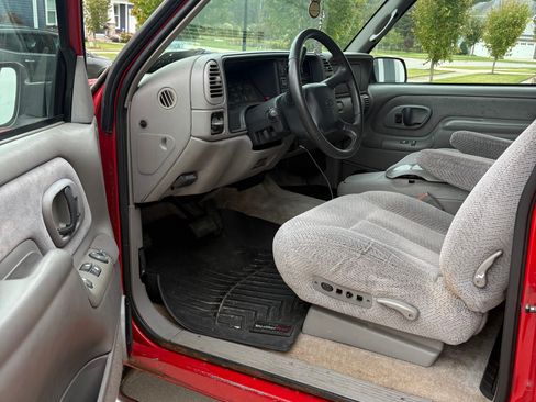 Used 1999 Chevrolet Tahoe Sport Utility 2D w/ Preferred Equipment Group image 8