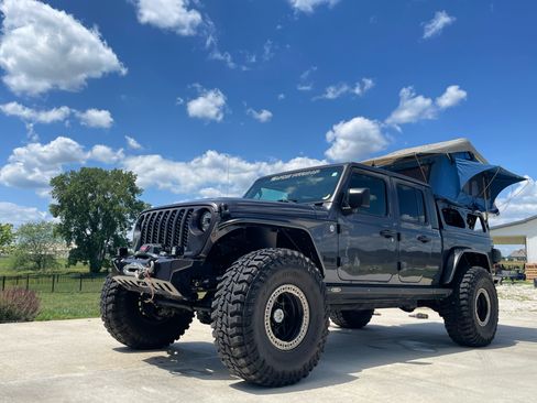 Used 2020 Jeep Gladiator Sport w/ Quick Order Package 24S image 25