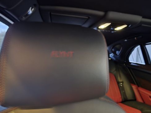 Used 2012 Bentley Mulsanne RWD image 18