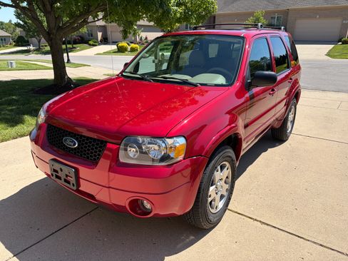 Used 2005 Ford Escape Limited AWD/4WD image 6