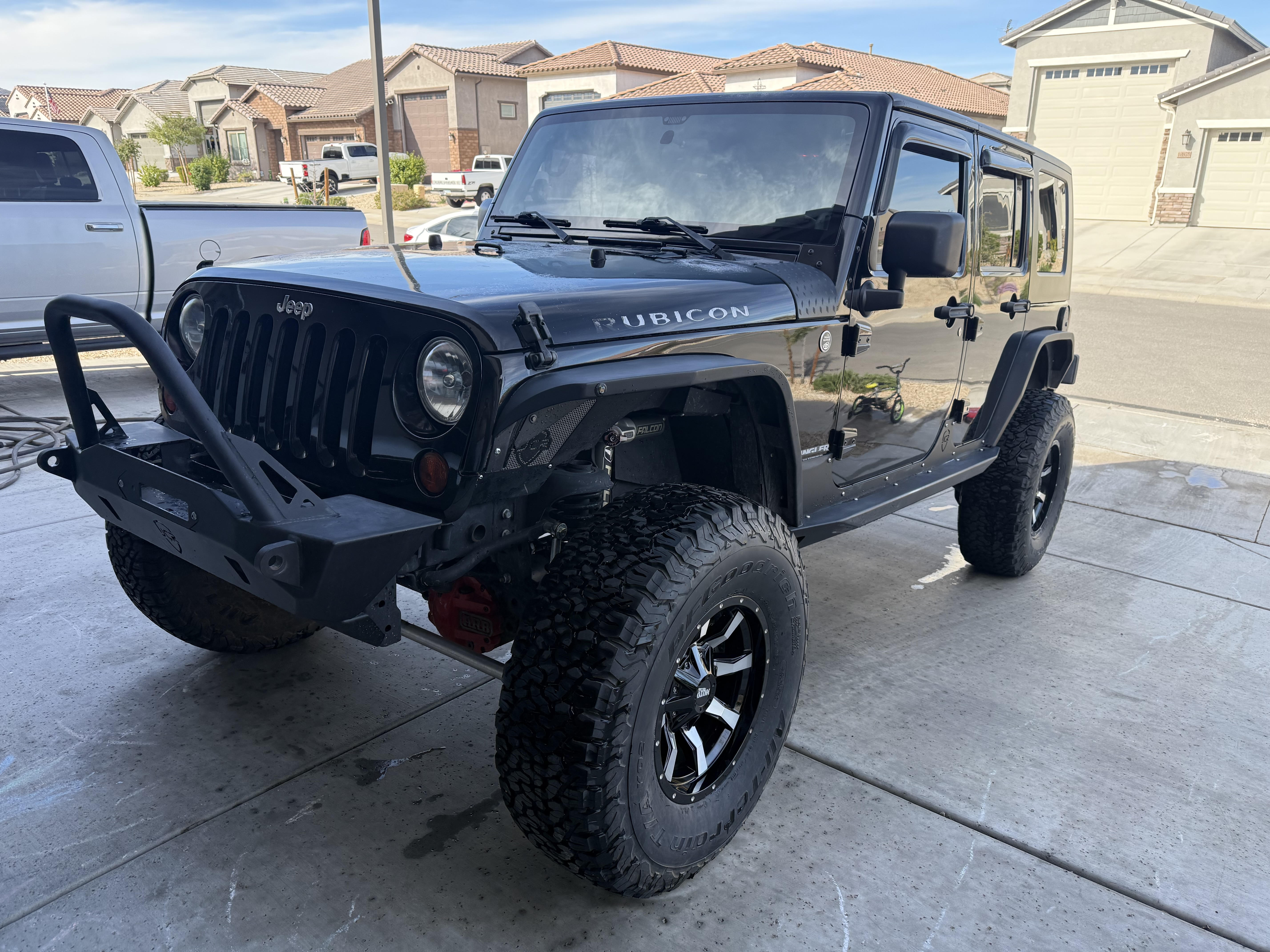 Used 2010 Jeep Wrangler Unlimited Rubicon AWD/4WD image 2