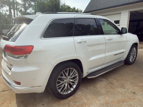 Used 2018 Jeep Grand Cherokee Summit w/ Platinum Series Group AWD/4WD image 5