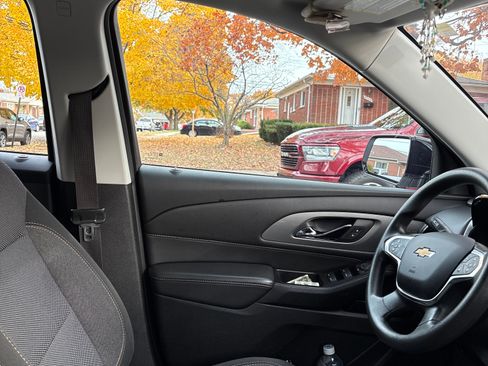Used 2018 Chevrolet Traverse LS w/ LPO, Floor Liner Package image 5