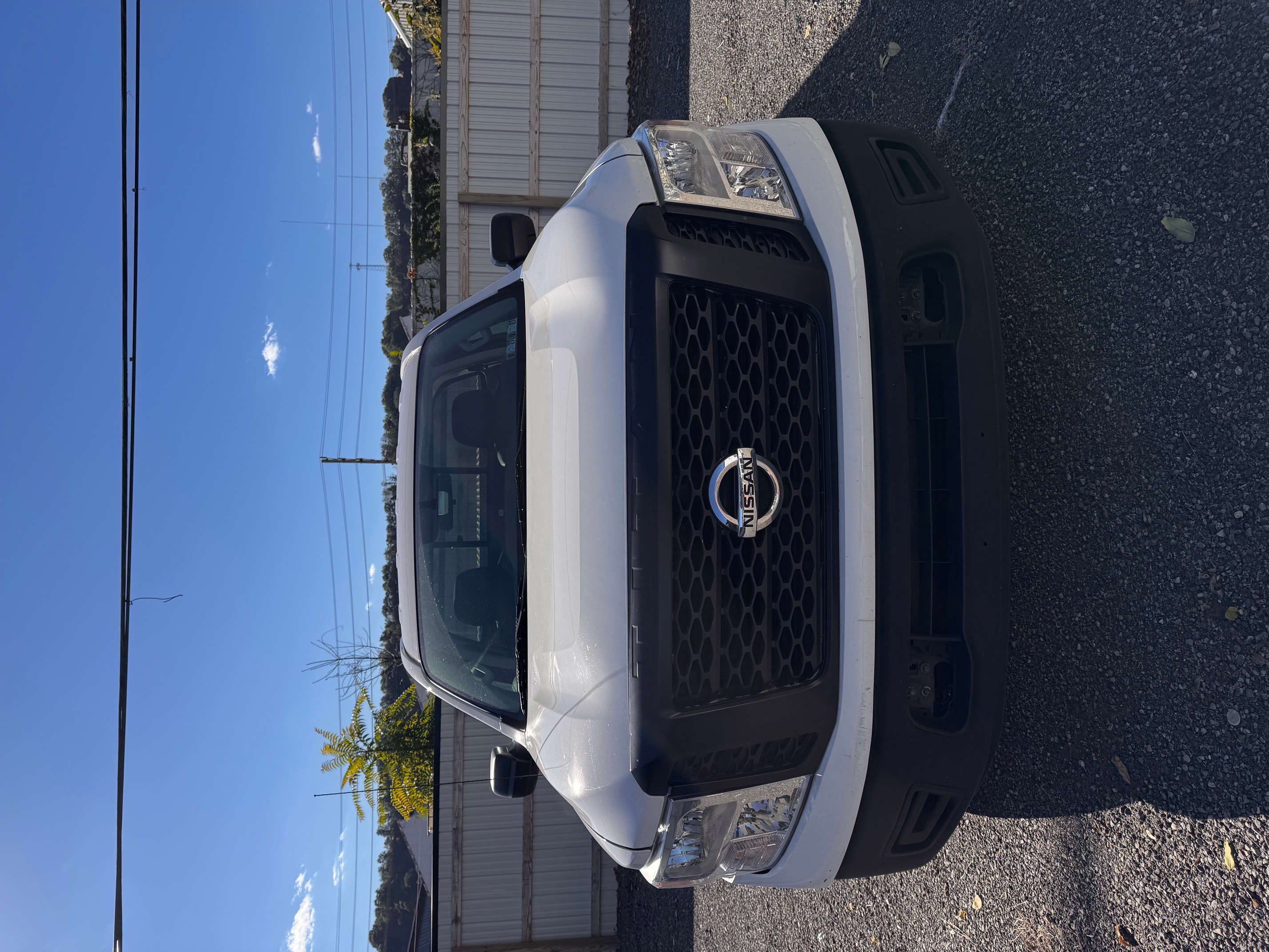 Used 2018 Nissan Titan S RWD image 1