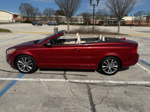Used 2013 Volvo C70 T5 image 11