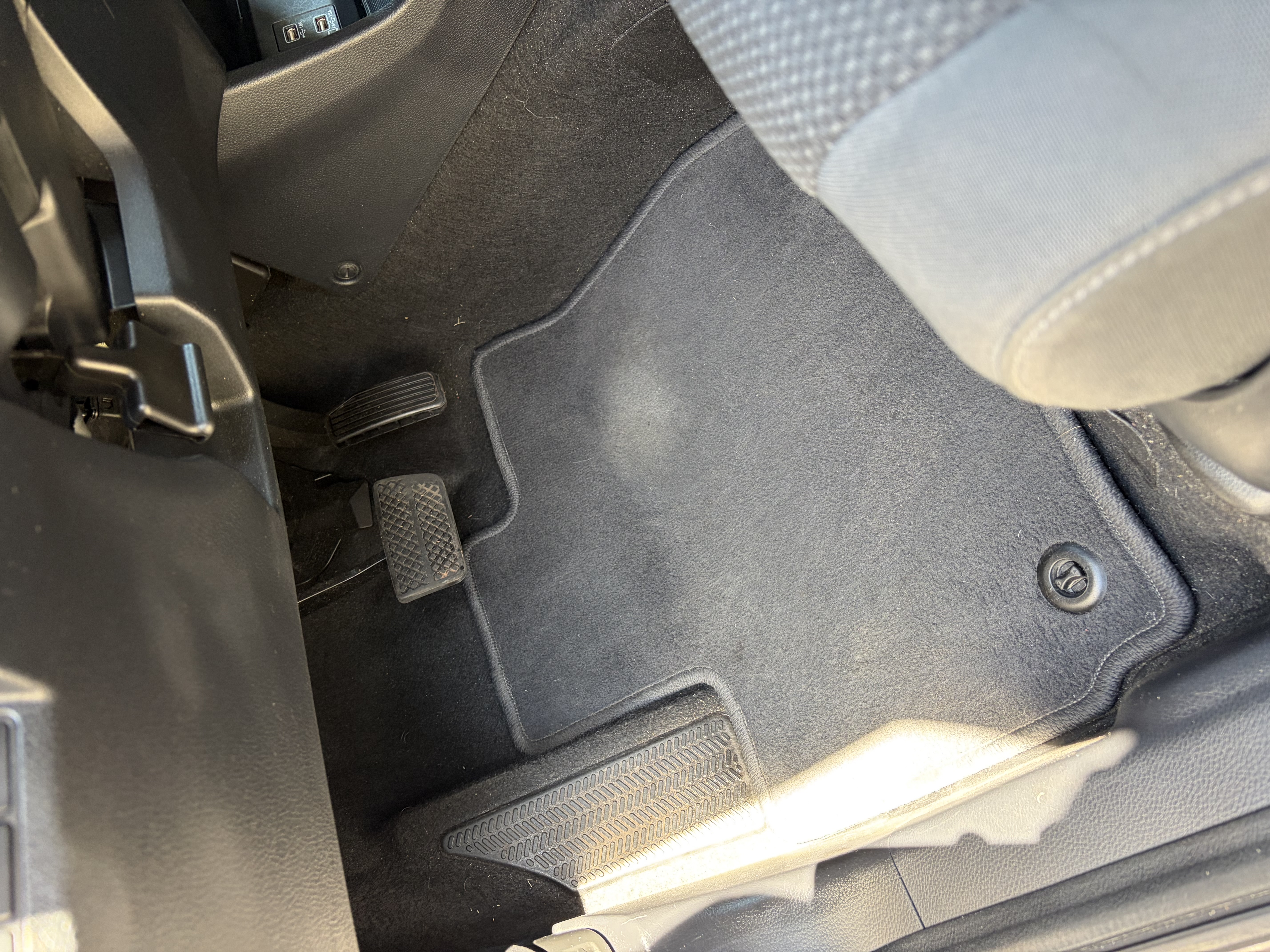 Used 2019 Honda HR-V EX image 29