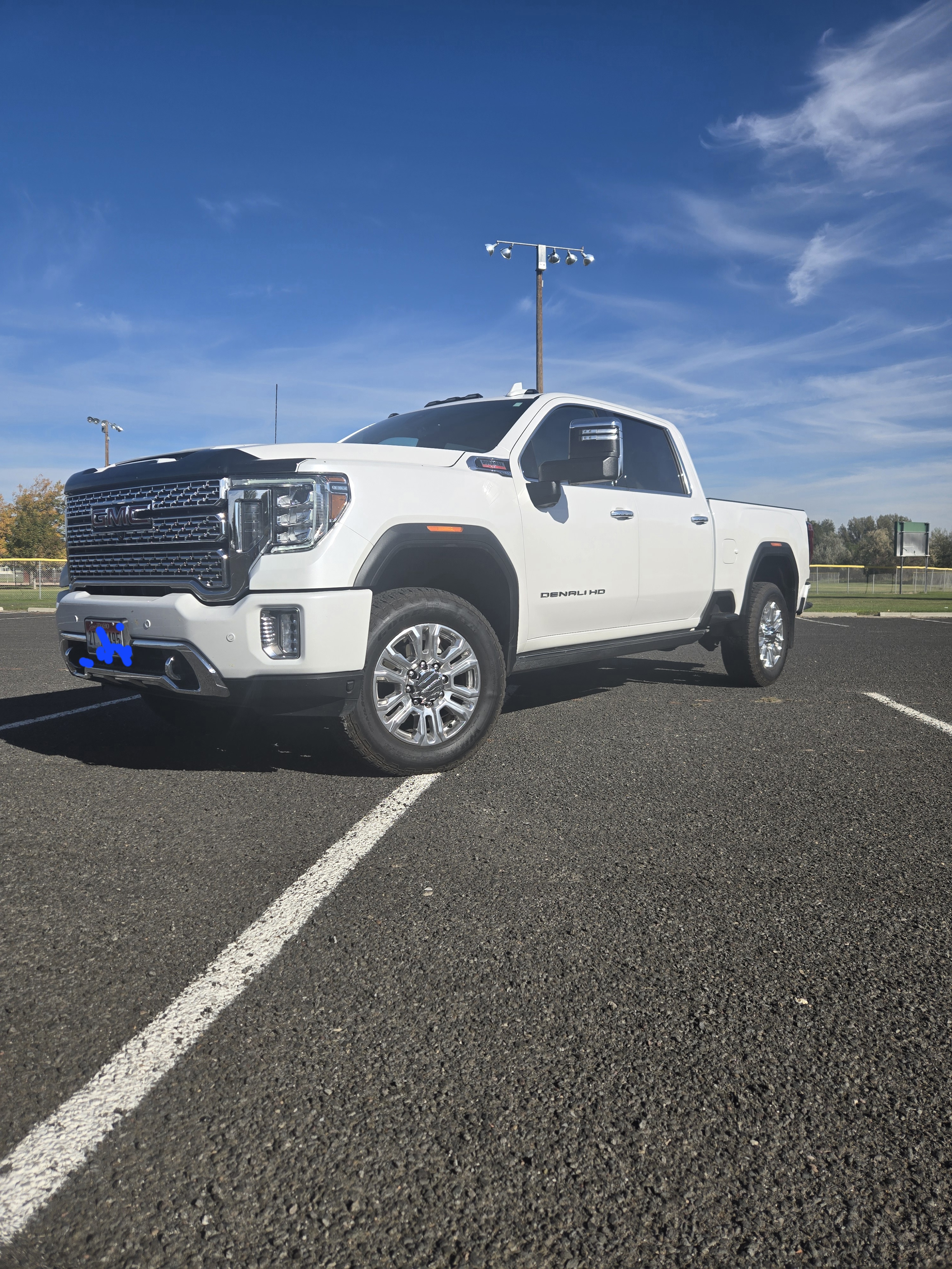 Used 2023 GMC Sierra 2500 Denali w/ Denali Ultimate Package AWD/4WD image 1