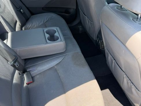 Used 2012 Hyundai Sonata Hybrid w/ Leather Pkg FWD image 10