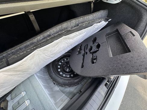 Used 2013 Nissan Altima 2.5 SV image 23