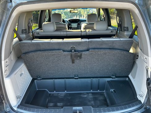 Used 2010 Honda Pilot EX-L image 19
