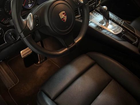 Used 2013 Porsche Panamera image 14