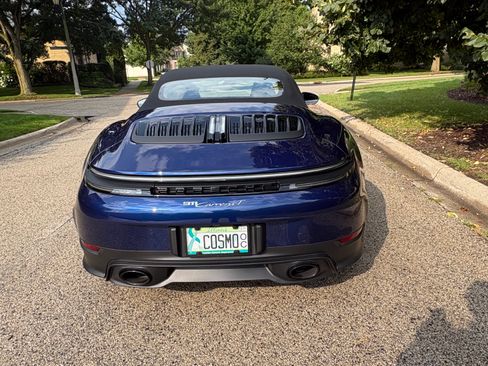 Used 2025 Porsche 911 Carrera T RWD image 19