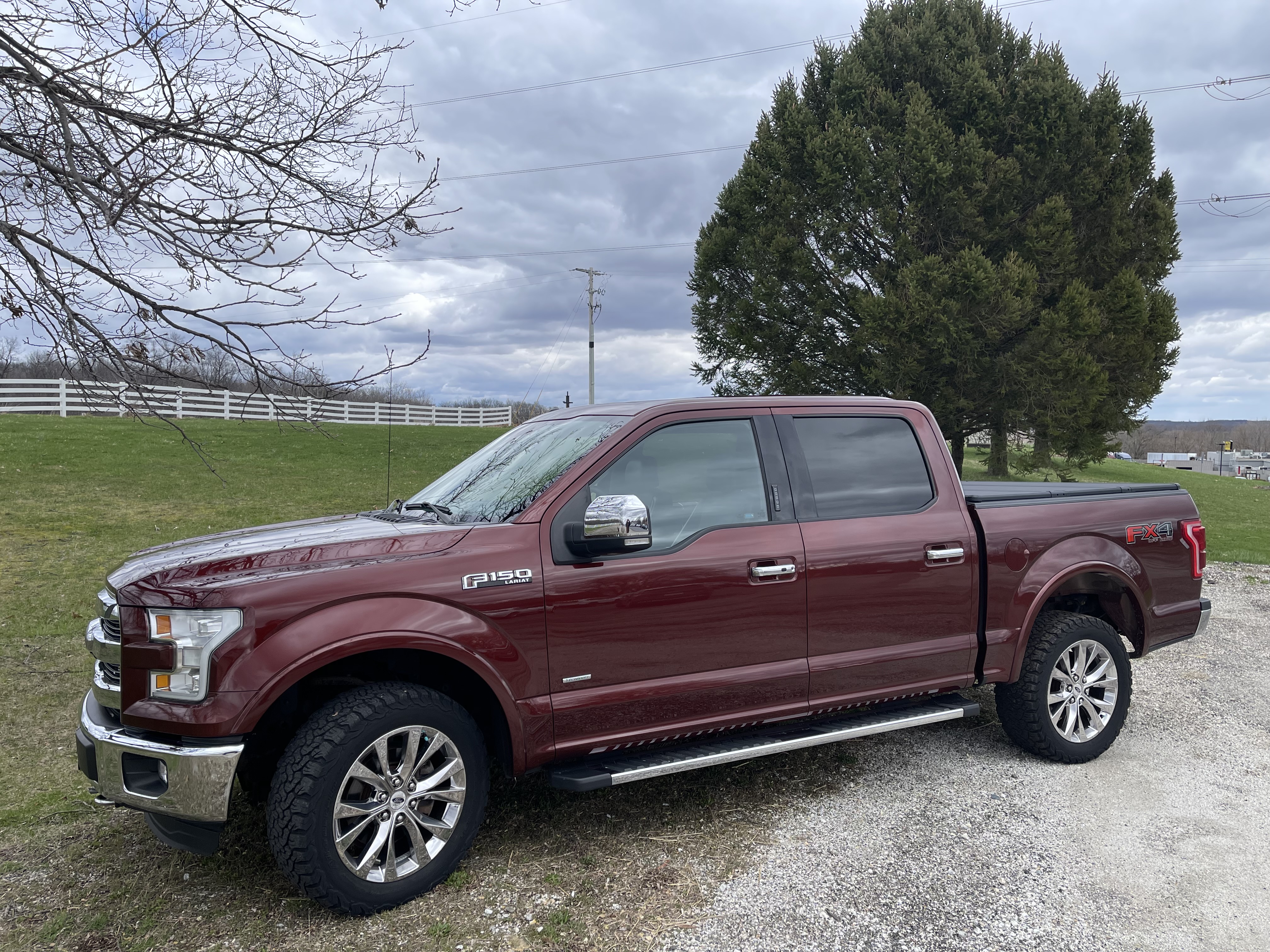 Used 2016 Ford F150 Lariat w/ Equipment Group 502A Luxury AWD/4WD image 1