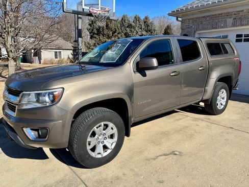 Used 2016 Chevrolet Colorado LT w/ LT Convenience Package image 1