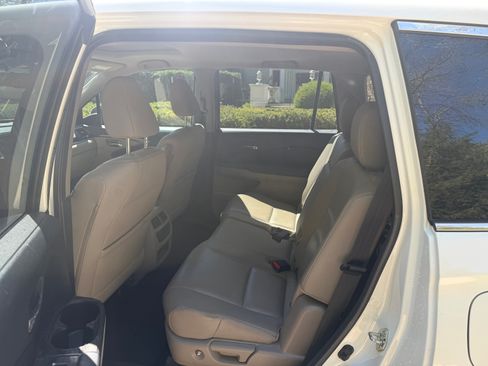 Used 2017 Honda Pilot EX-L image 8