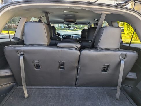 Used 2016 Honda Pilot LX image 16