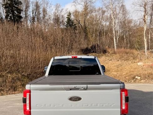 Used 2025 Ford F350 Lariat w/ Lariat Ultimate Package AWD/4WD image 4