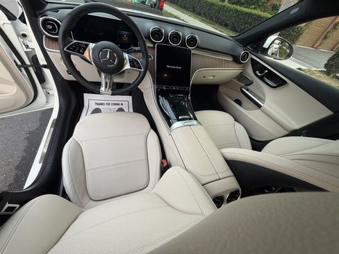 Used 2024 Mercedes-Benz C 300 Sedan image 10
