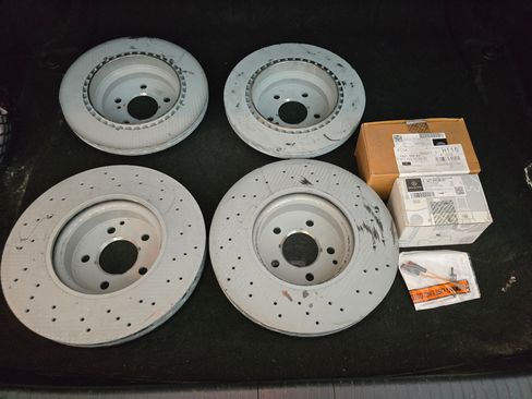 Used 2014 Mercedes-Benz E 350 Sedan image 20