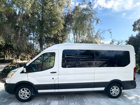 Used 2016 Ford Transit 350 XLT image 5