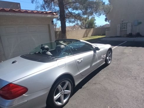 Used 2004 Mercedes-Benz SL 500 image 9